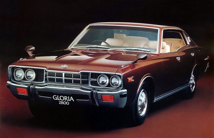Хардтоп Nissan Gloria третьего поколения (330), 1975–1979