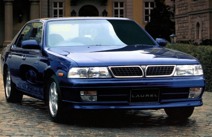 Nissan Laurel седьмого поколения