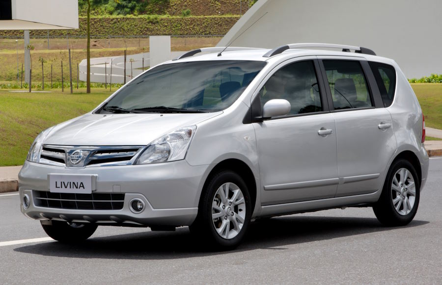 Минивэн Nissan Livina