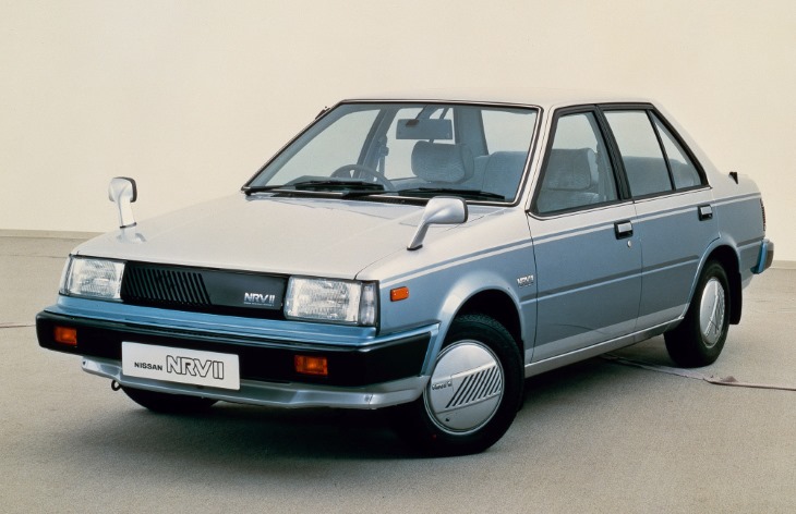 Седан Nissan NRV II