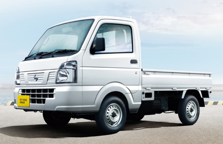Nissan NT100 Clipper