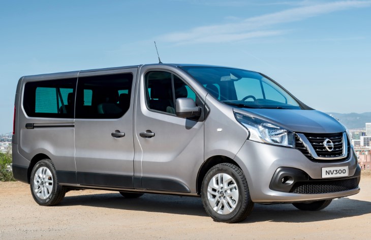 ������������ Nissan NV300