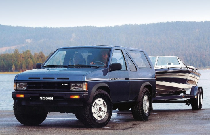 Внедорожник Nissan Pathfinder первого поколения (WD21), 1985–1995