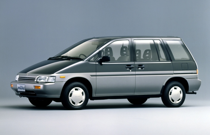 Минивэн Nissan Prairie второго поколения (M11), 1988–1995