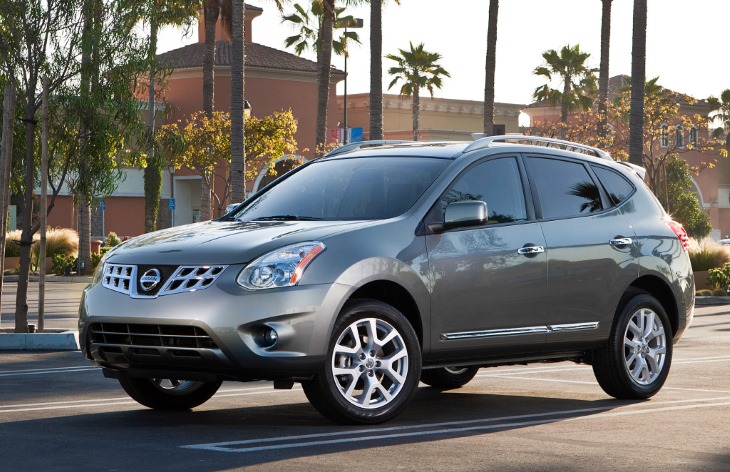 Кроссовер Nissan Rogue первого поколения