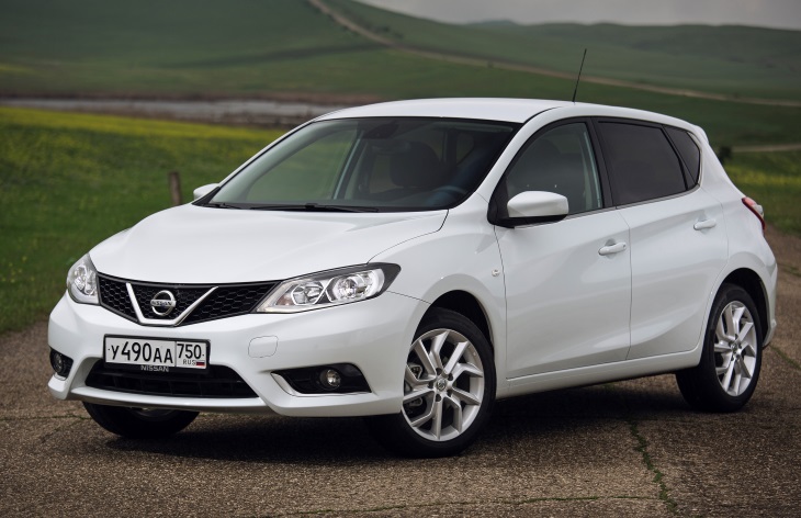Хэтчбек Nissan Tiida второго поколения (версия для российского рынка)