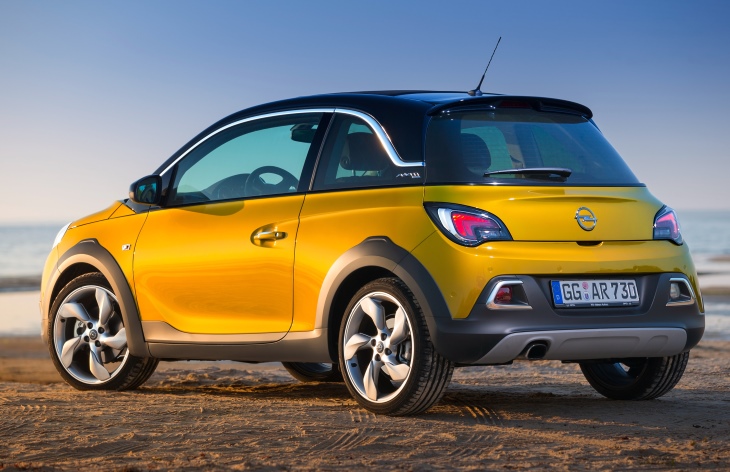 ������� Opel Adam Rocks