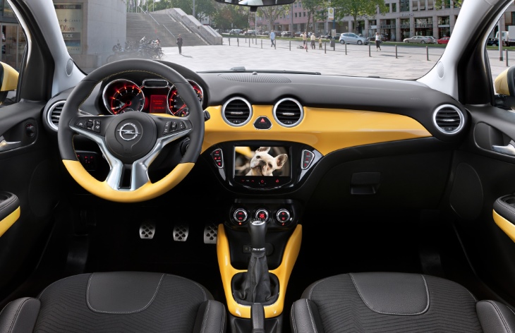 �������� ���������� Opel Adam