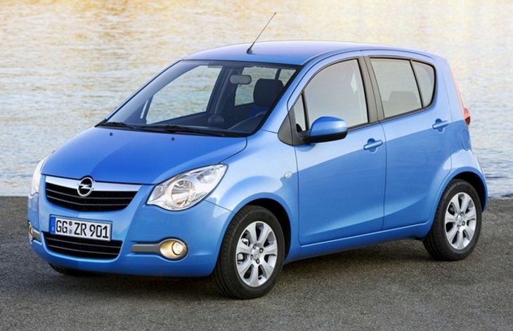 Хэтчбек Opel Agila