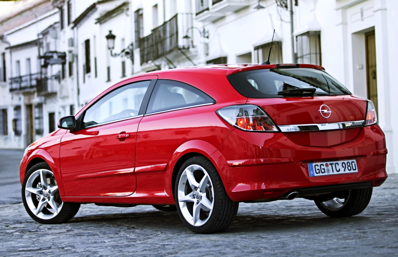 ����������� ������� Opel Astra GTC �������� ���������