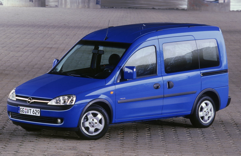 ������� Opel Combo Tour ������� ���������