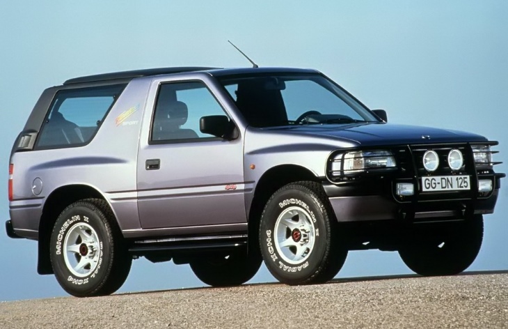 Внедорожник Opel Frontera Sport первого поколения