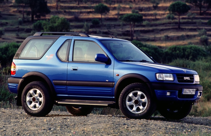 Внедорожник Opel Frontera Sport второго поколения
