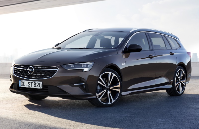 Хэтчбек Opel Insignia