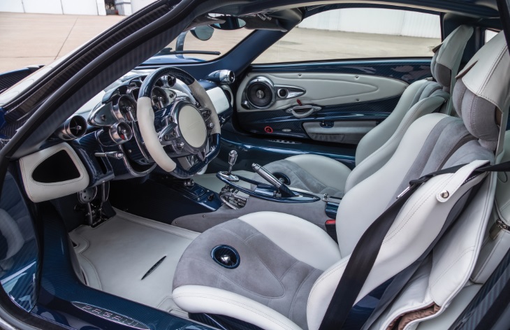 �������� Pagani Huayra 