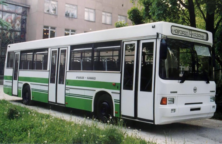 ПАЗ-5272