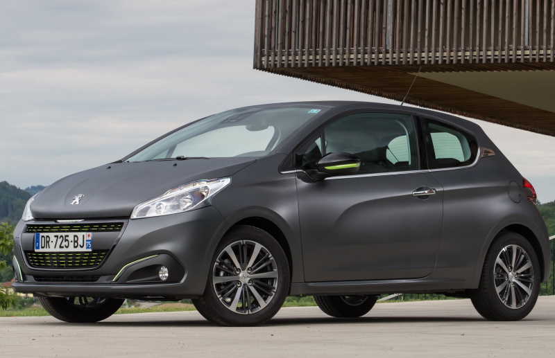 ������� Peugeot 208