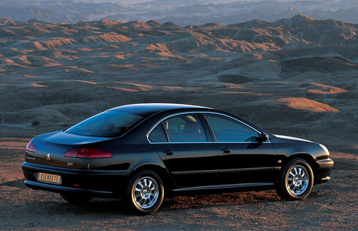 Седан Peugeot 607, 2000–2010