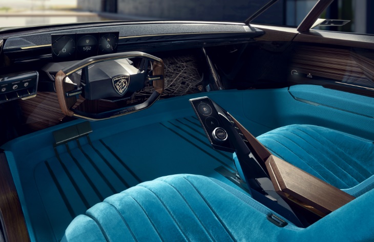 �������� �������-���� Peugeot e-Legend