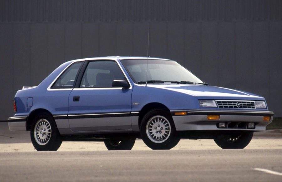 ���� Plymouth Sundance