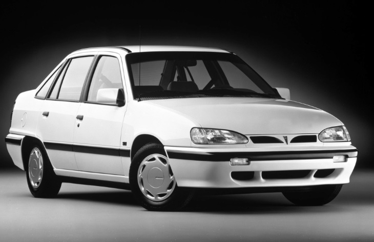 Pontiac LeMans шестого поколения