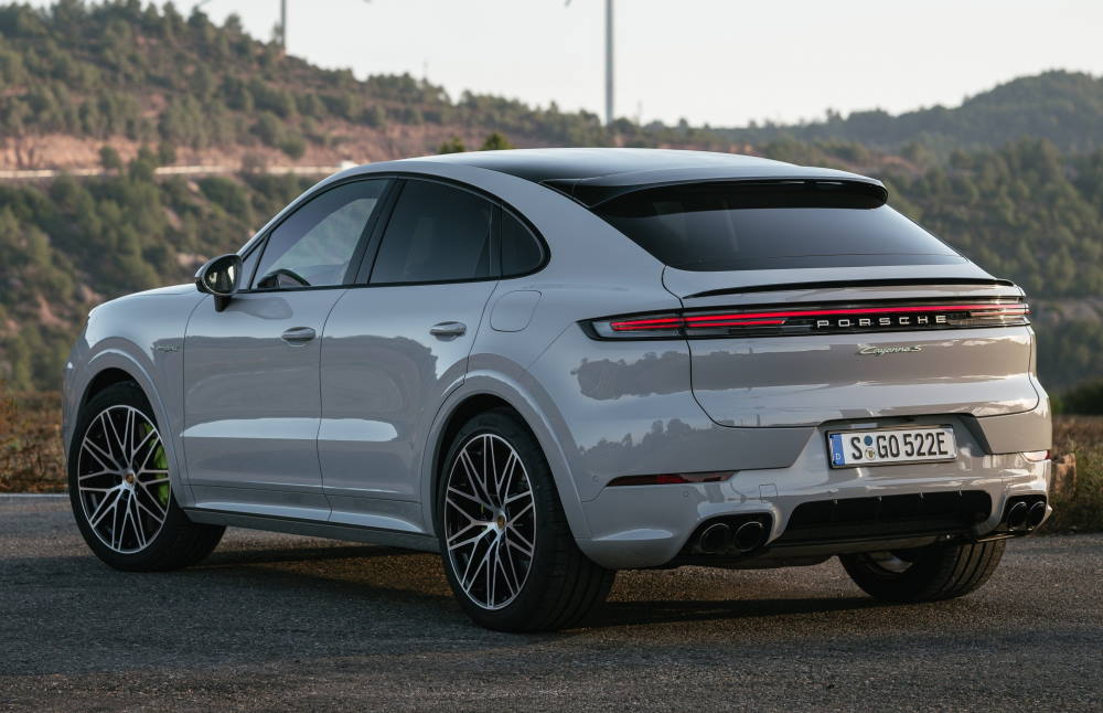 ��������� Porsche Cayenne Coupe