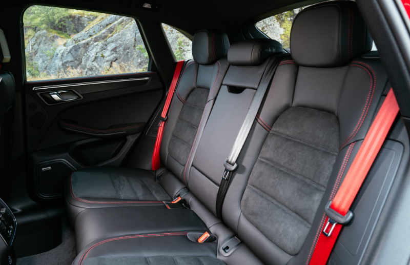 �������� ���������� Porsche Macan