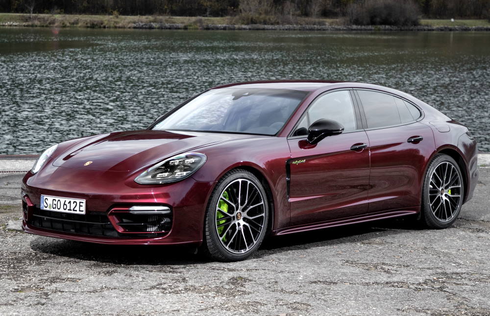 Хэтчбек Porsche Panamera