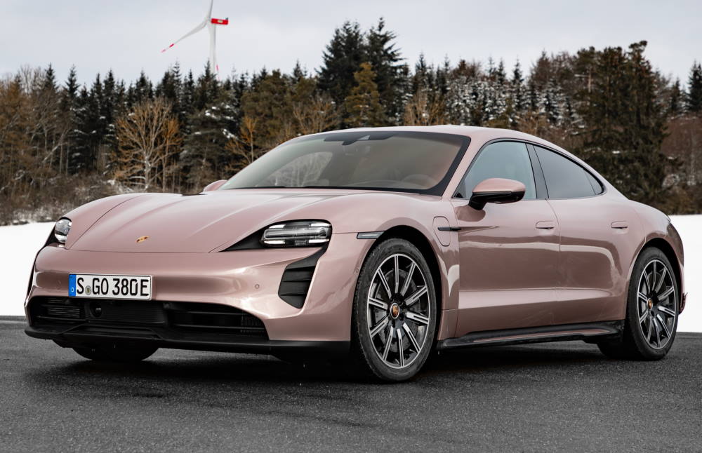 Седан Porsche Taycan