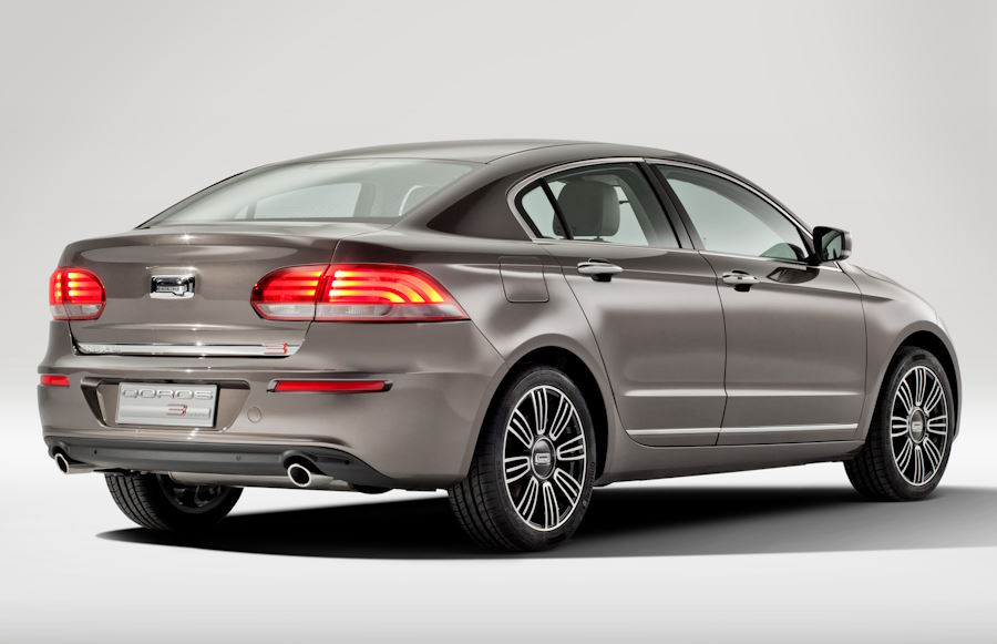 Седан Qoros 3