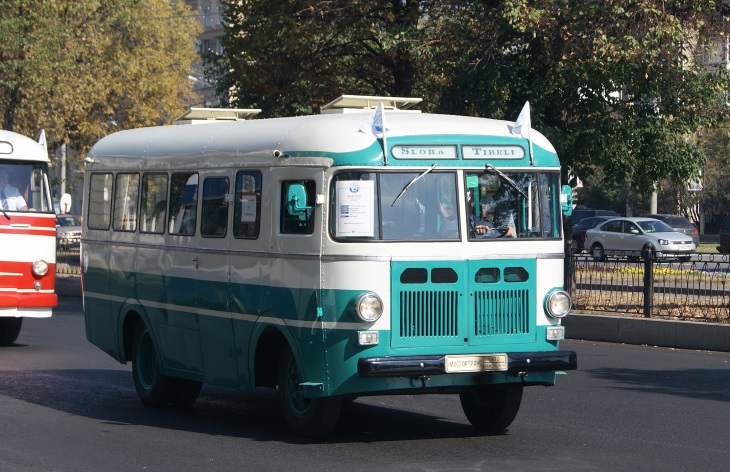 Автобус РАФ-976
