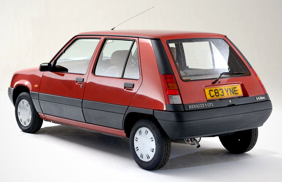 Пятидверный Renault 5 второго поколения