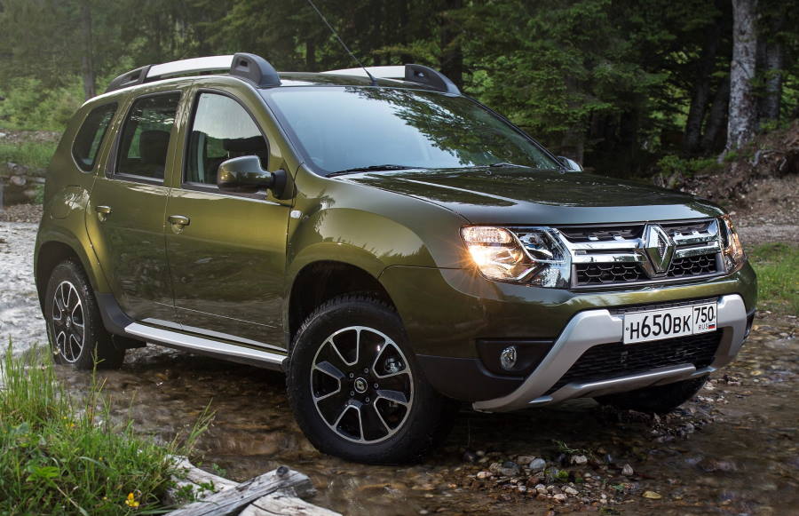 Кроссовер Renault Duster первого поколения после рестайлинга