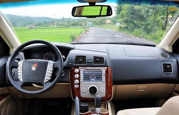 ����������� Roewe W5, 2011