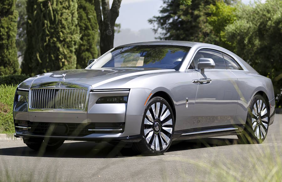 Купе Rolls-Royce Spectre