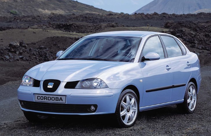 Седан Seat Cordoba второго поколения