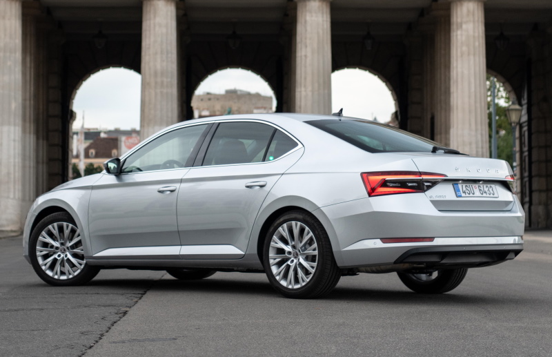 ������� Skoda Superb