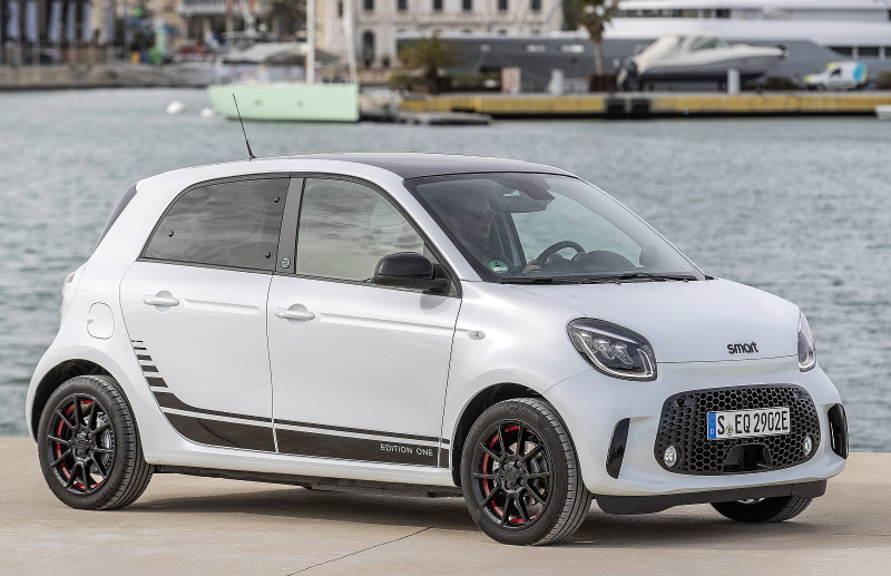 Электромобиль Smart EQ Forfour после рестайлинга