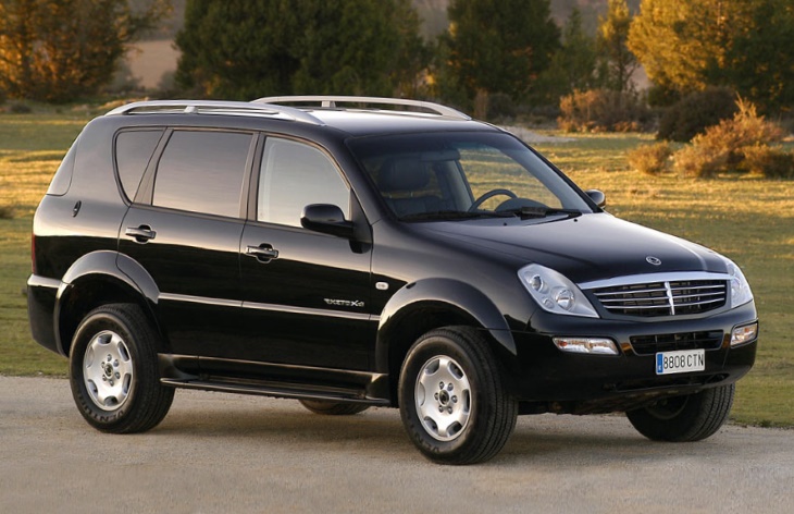 Внедорожник SsangYong Rexton первого поколения, 2001 год