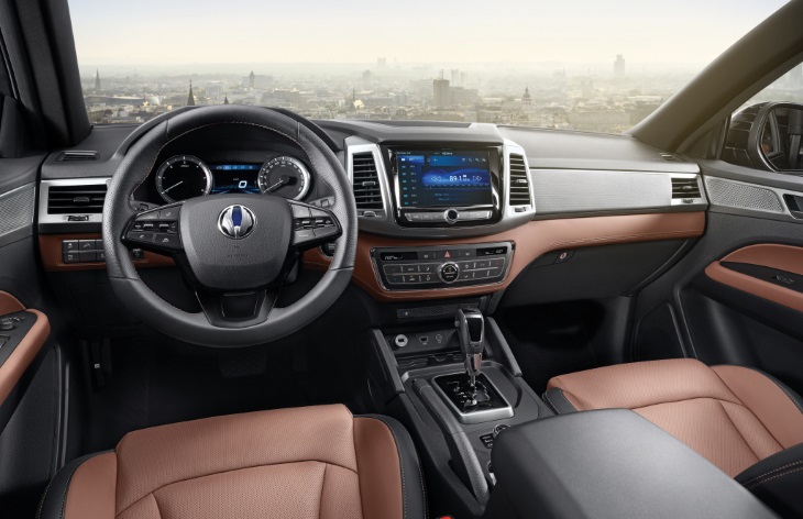 ����� SsangYong Rexton Sports