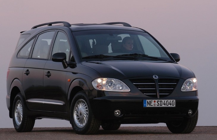 Минивэн SsangYong Rodius