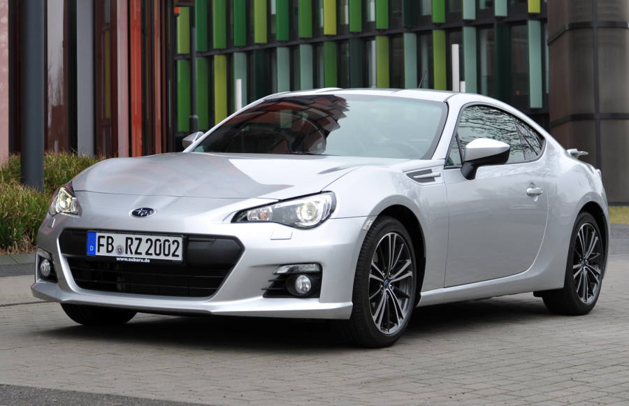 Купе Subaru BRZ первого поколения