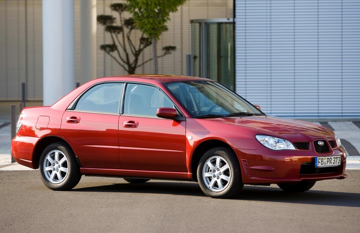 Седан Subaru Impreza второго поколения после рестайлинга 2005 года