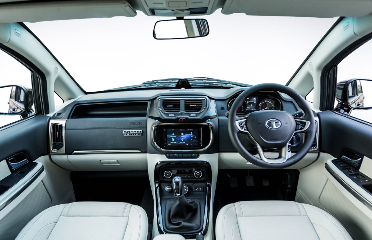 Салон кроссовера Tata Hexa
