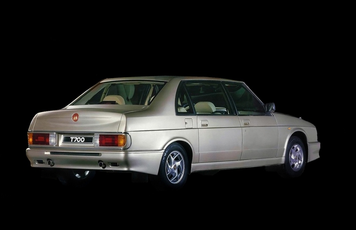 Седан Tatra T700, 1996–1998
