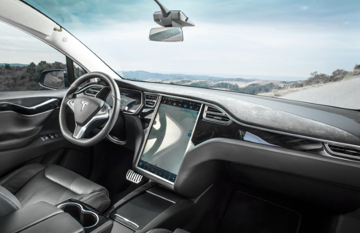 �������� ���������� Tesla Model X