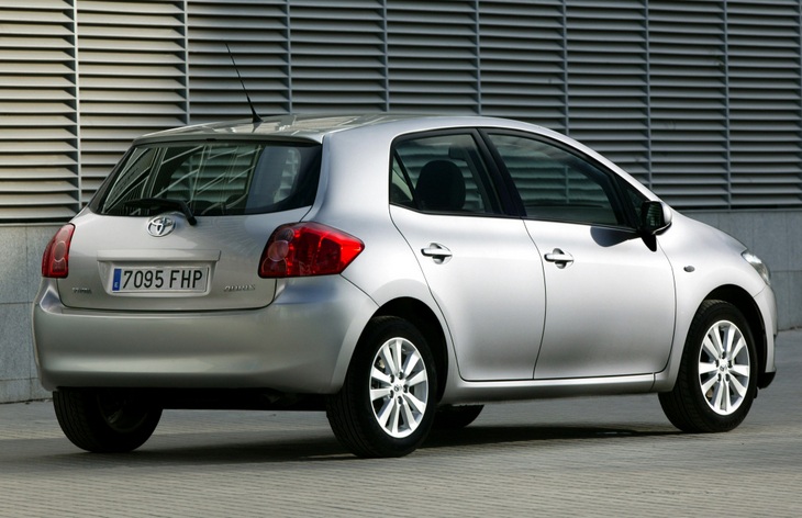 Хэтчбек Toyota Auris первого поколения, 2006–2010