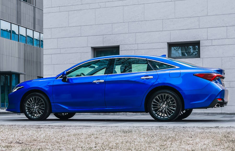 ����� Toyota Avalon