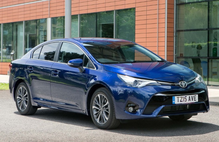 ����� Toyota Avensis
