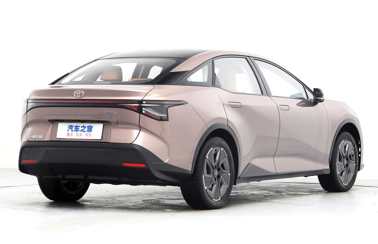 ������������� Toyota bZ3 